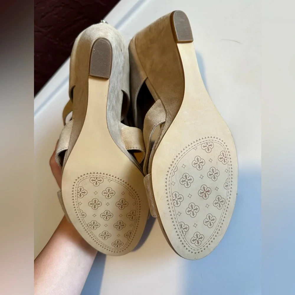 ISOLA Women’s Size 8.5 Wedge Sandals - Picture 6 of 6